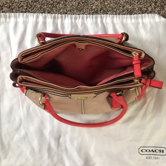 Coach Leather Purse - Picture 4 of 6